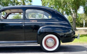 Unknown-Tudor-1941-Black-Red-ampamp-White-34