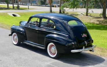 Unknown-Tudor-1941-Black-Red-ampamp-White-49