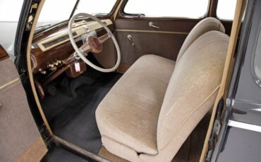 Unknown-Tudor-1941-Black-Tan-1