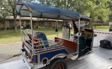 Unknown-Tuk-tuk-taxi-1967-1