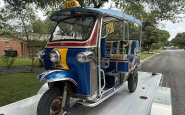 Unknown-Tuk-tuk-taxi-1967-10