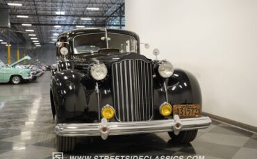 Unknown-Twelve-1939-Black-Tan-18
