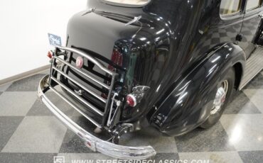 Unknown-Twelve-1939-Black-Tan-24