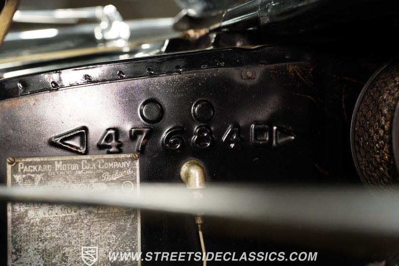 Unknown-Twelve-1939-Black-Tan-43