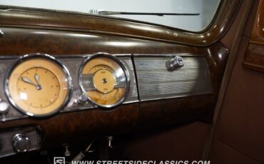 Unknown-Twelve-1939-Black-Tan-45