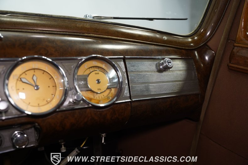 Unknown-Twelve-1939-Black-Tan-45