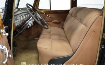 Unknown-Twelve-1939-Black-Tan-46