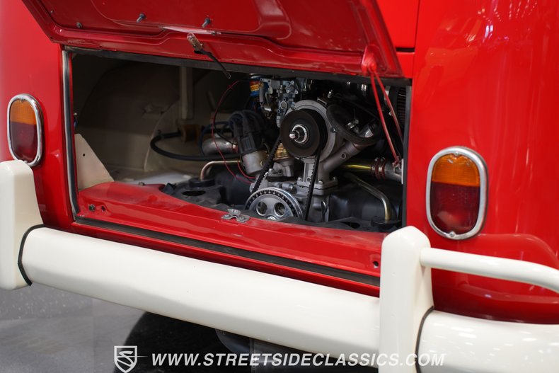 Unknown-Type-2-1970-Red-Black-1