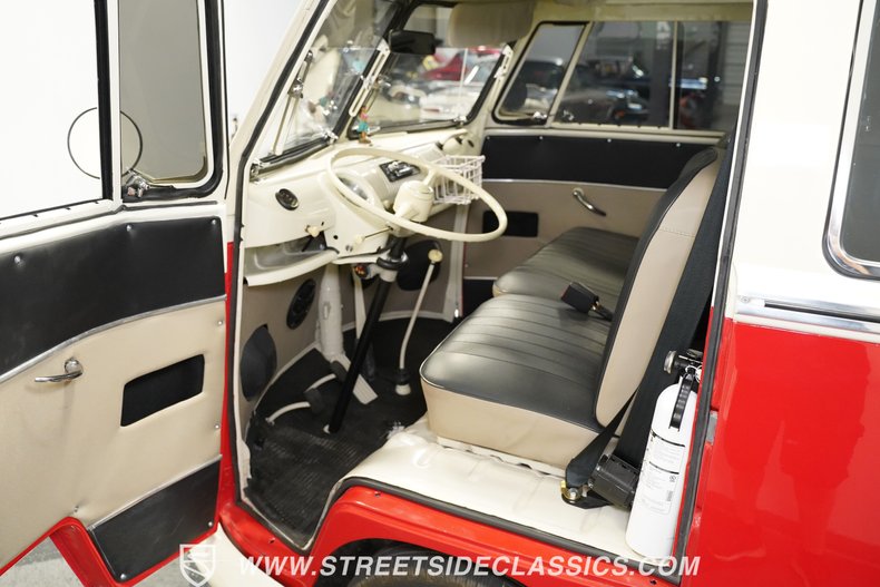 Unknown-Type-2-1970-Red-Black-31