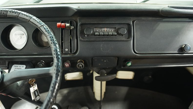 Unknown-Type-2-1972-Red-Tan-8