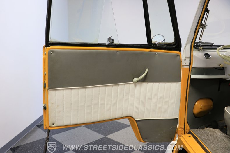 Unknown-Type-2-1974-Yellow-ampamp-White-Gray-47