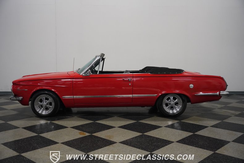 Unknown-Valiant-1964-Red-Black-2