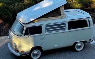 Unknown-Vanagon-1970-Ivory-Black-30