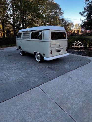 Unknown-Vanagon-1970-Ivory-Black-5