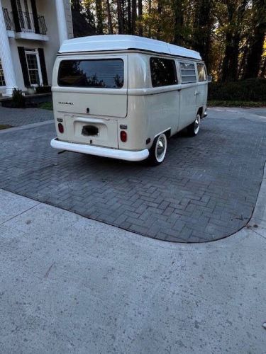 Unknown-Vanagon-1970-Ivory-Black