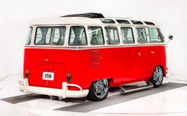 Unknown-Vanagon-1973-Red-Gray-24
