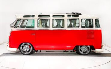 Unknown-Vanagon-1973-Red-Gray-35