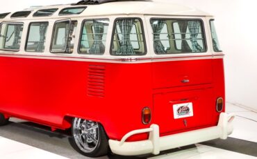 Unknown-Vanagon-1973-Red-Gray-45