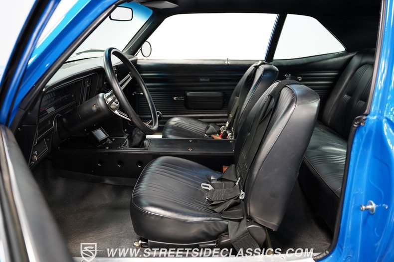 Unknown-Ventura-1972-Voodoo-Blue-Black-35