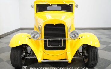 Unknown-Victoria-1930-Yellow-Tan-12