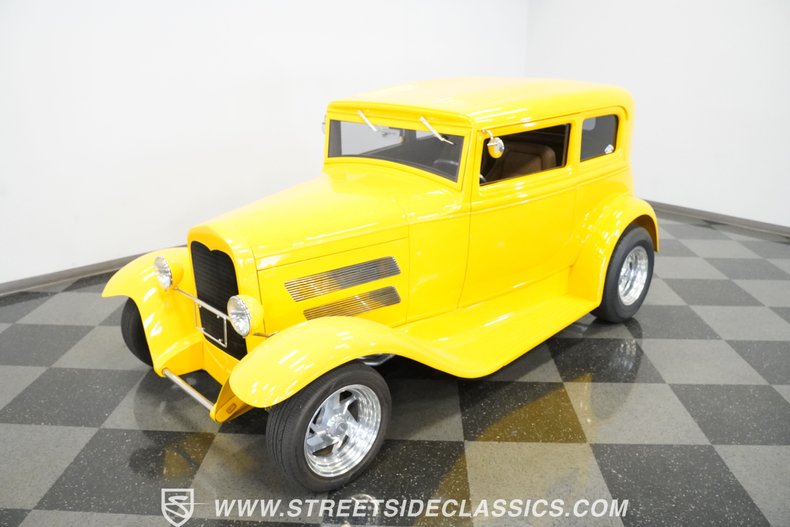 Unknown-Victoria-1930-Yellow-Tan-14