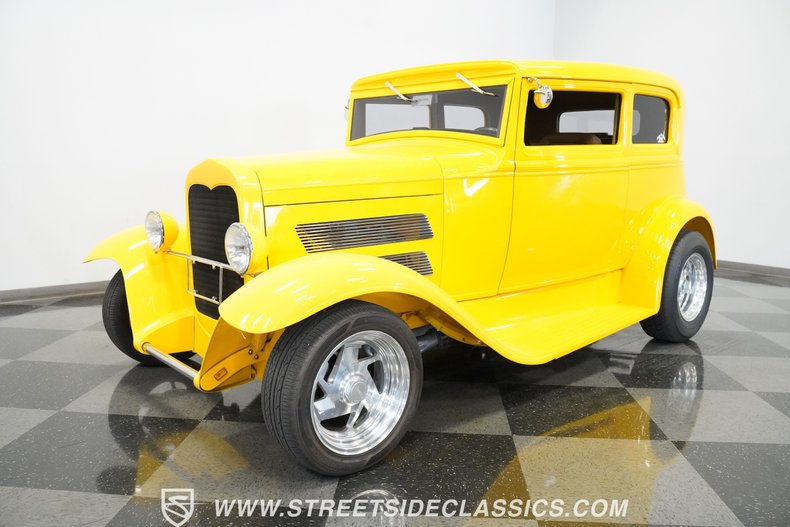 Unknown-Victoria-1930-Yellow-Tan-15