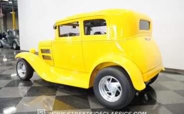 Unknown-Victoria-1930-Yellow-Tan-17