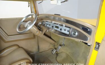 Unknown-Victoria-1930-Yellow-Tan-2