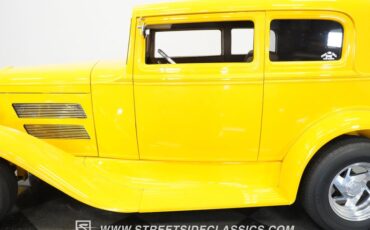 Unknown-Victoria-1930-Yellow-Tan-22