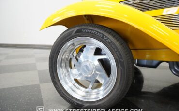 Unknown-Victoria-1930-Yellow-Tan-24