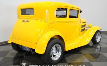 Unknown-Victoria-1930-Yellow-Tan-35
