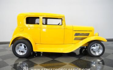 Unknown-Victoria-1930-Yellow-Tan-38