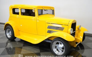 Unknown-Victoria-1930-Yellow-Tan-39