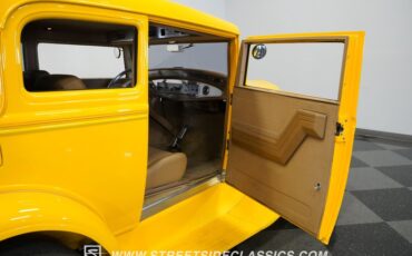 Unknown-Victoria-1930-Yellow-Tan-46