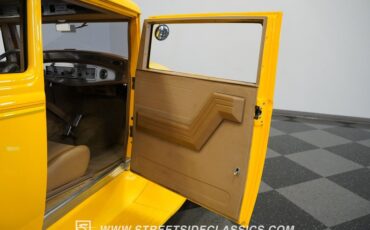 Unknown-Victoria-1930-Yellow-Tan-47