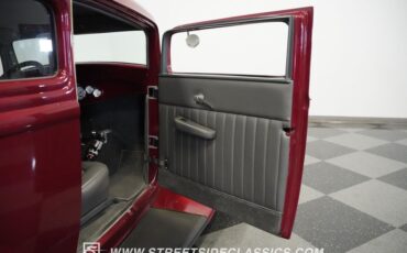 Unknown-Victoria-1932-Burgundy-Dark-Gray-42