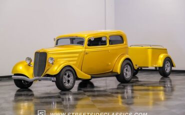Unknown-Victoria-1933-Gold-Gray-1
