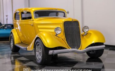 Unknown-Victoria-1933-Gold-Gray-25