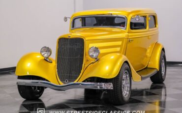 Unknown-Victoria-1933-Gold-Gray-27