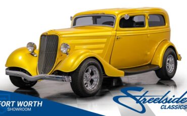 Unknown-Victoria-1933-Gold-Gray