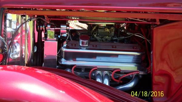 Unknown-Victoria-1933-Red-Tan