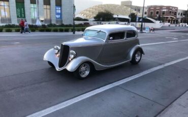 Unknown-Victoria-1934-Two-Tone-Silver-Black