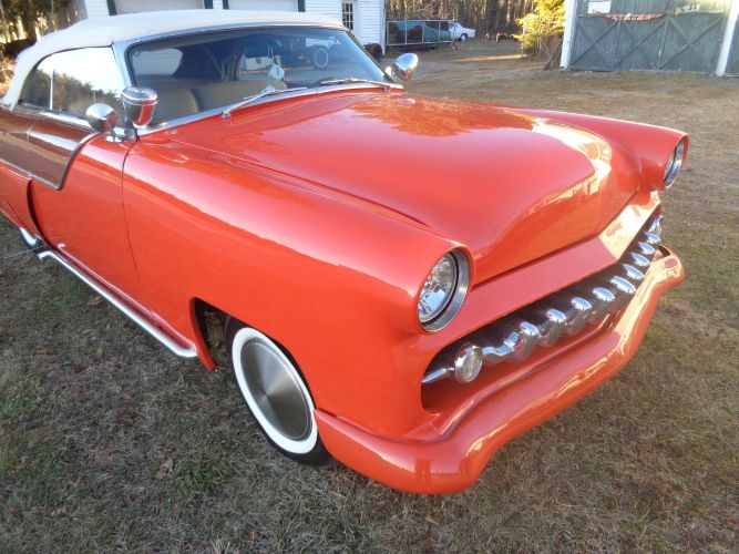 Unknown-Victoria-1954-Orange