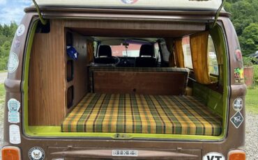 Unknown-Volkswagon-bus-1978