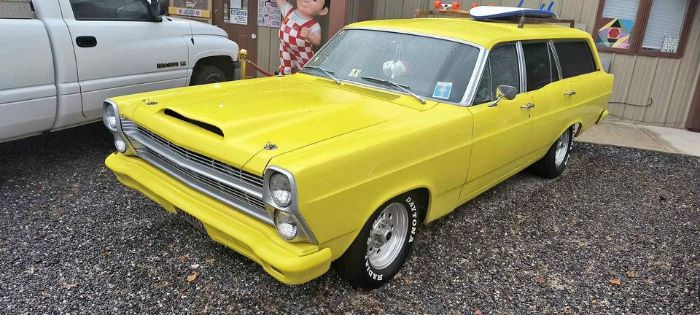 Unknown-Wagon-1967-Yellow-Black