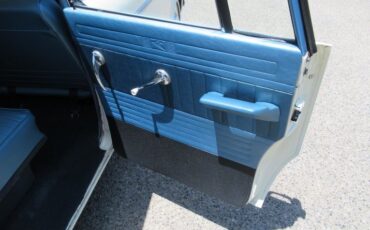 Unknown-Wagonaire-1963-Ermine-White-Blue-19