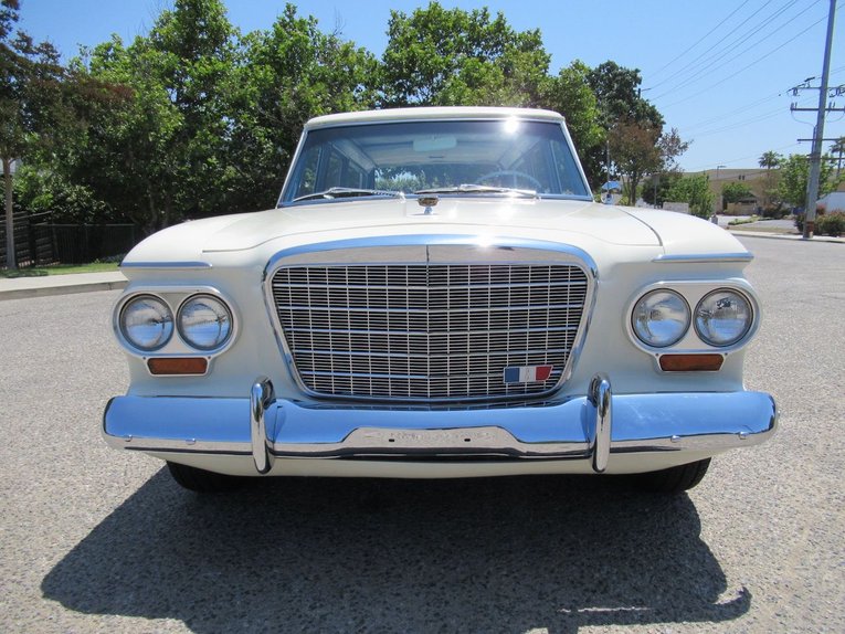 Unknown-Wagonaire-1963-Ermine-White-Blue-5