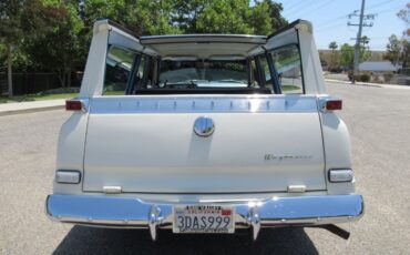 Unknown-Wagonaire-1963-Ermine-White-Blue-8