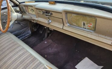 Unknown-Wagoneer-1965-Gold