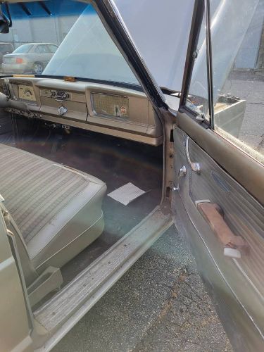 Unknown-Wagoneer-1965-Gold-5